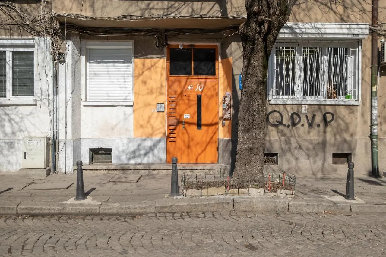 Feel Sofia - one bedroom apartment next to Russian Square
